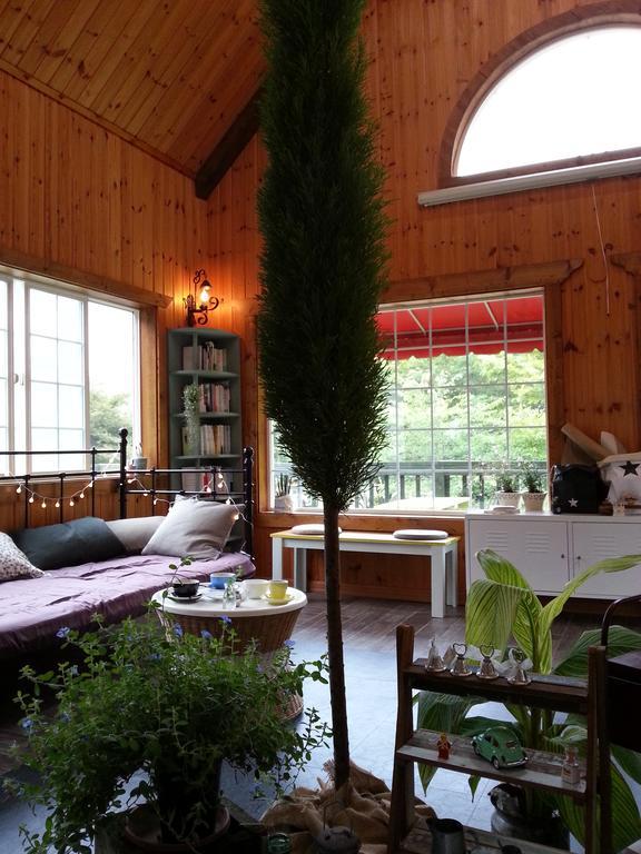 Gyeongju Jy Pension Bagian luar foto