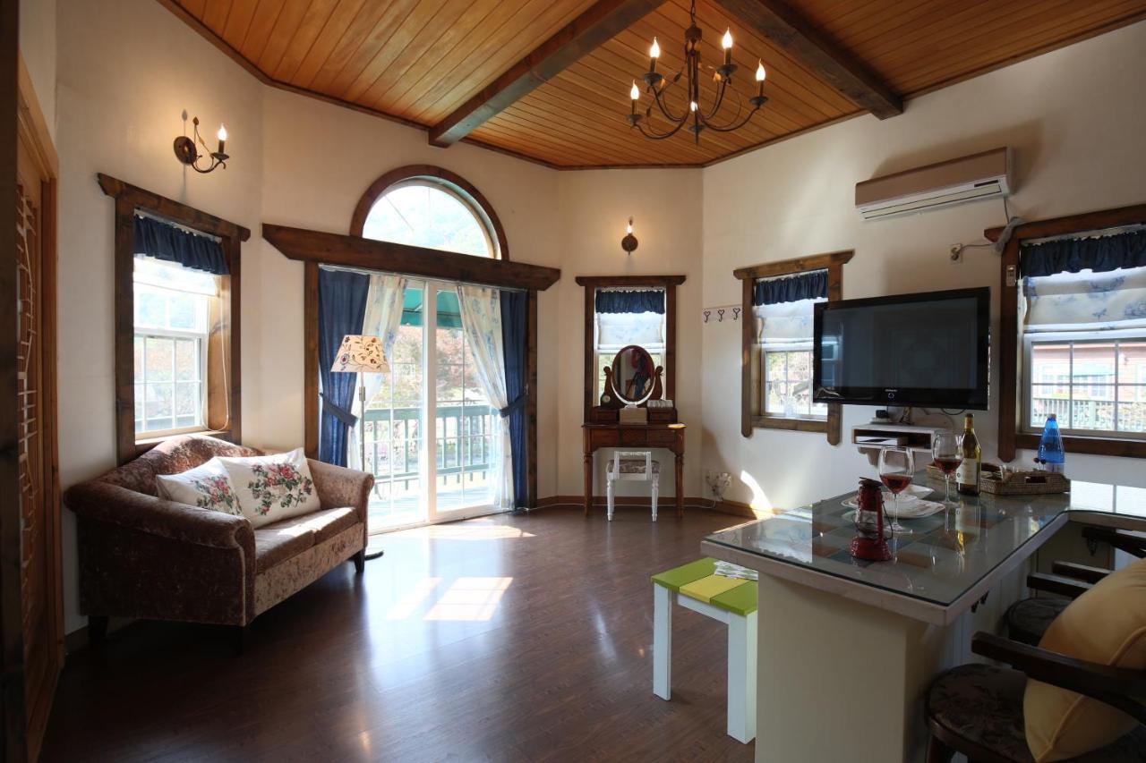 Gyeongju Jy Pension Bagian luar foto