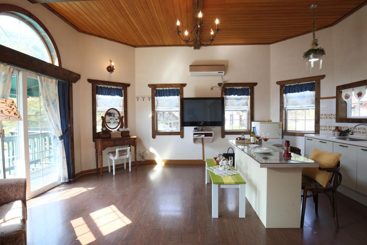 Gyeongju Jy Pension Bagian luar foto