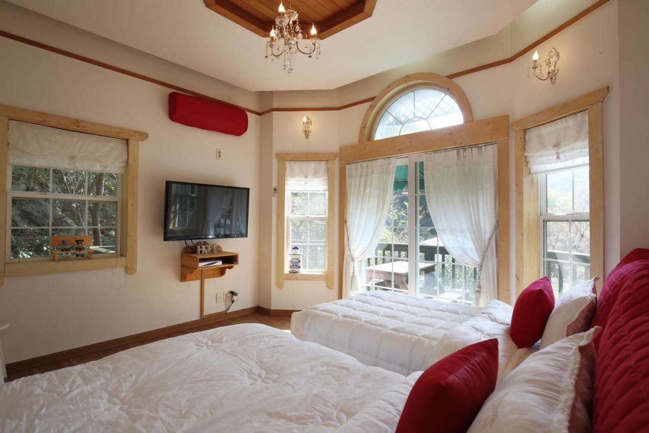 Gyeongju Jy Pension Bagian luar foto